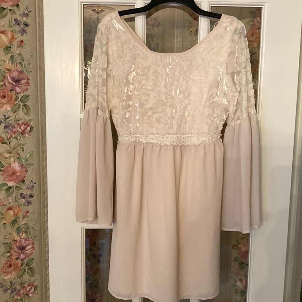 Ivory Dress in great condition